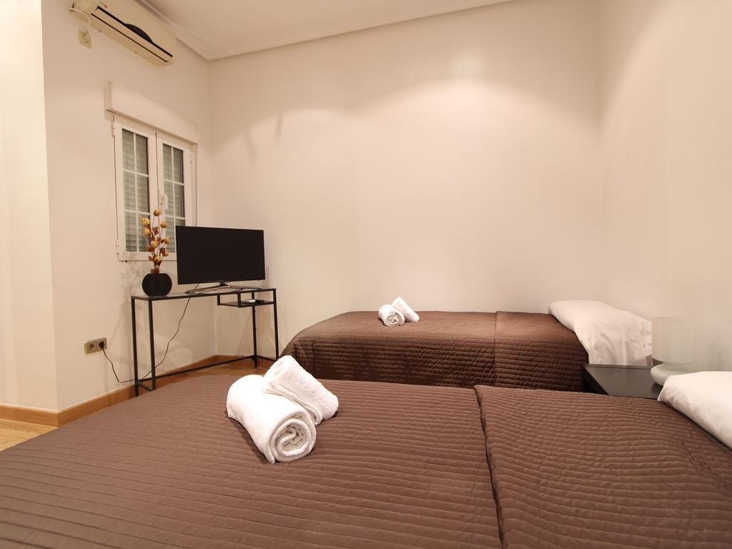 Apartamentos Good Stay Prado Madrid Kamer foto