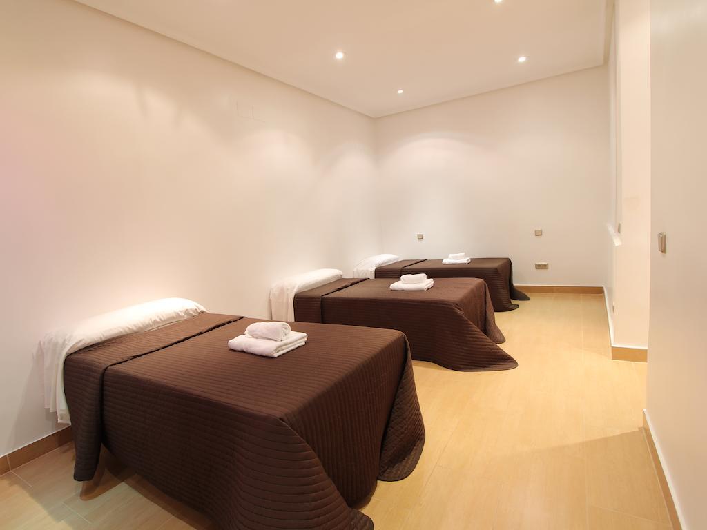 Apartamentos Good Stay Prado Madrid Kamer foto
