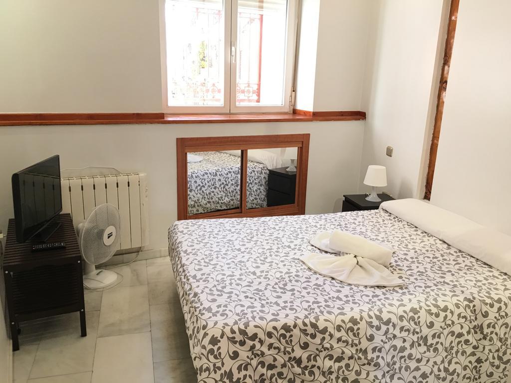 Apartamentos Good Stay Prado Madrid Buitenkant foto