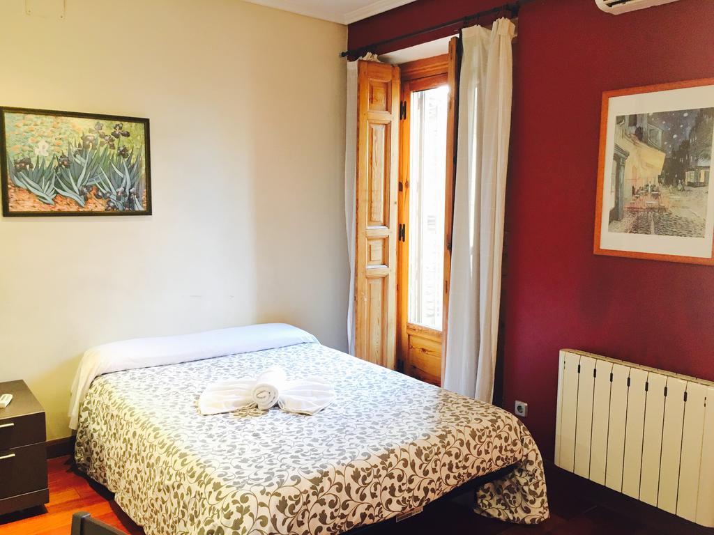 Apartamentos Good Stay Prado Madrid Buitenkant foto