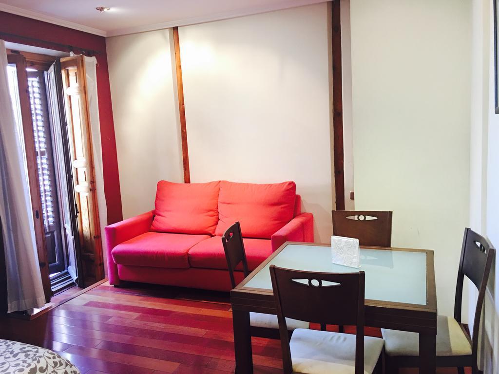 Apartamentos Good Stay Prado Madrid Buitenkant foto